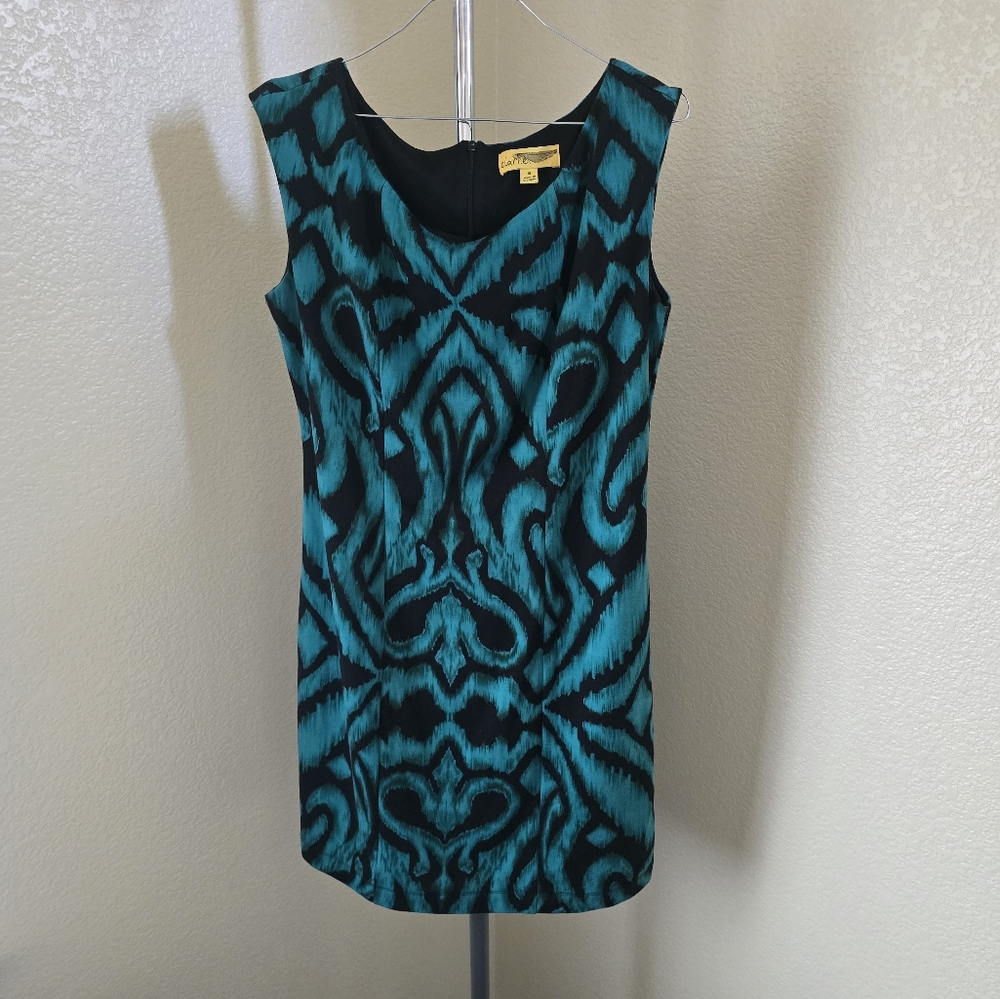 Clari.e. Sleeveless Back Zip Up Dress